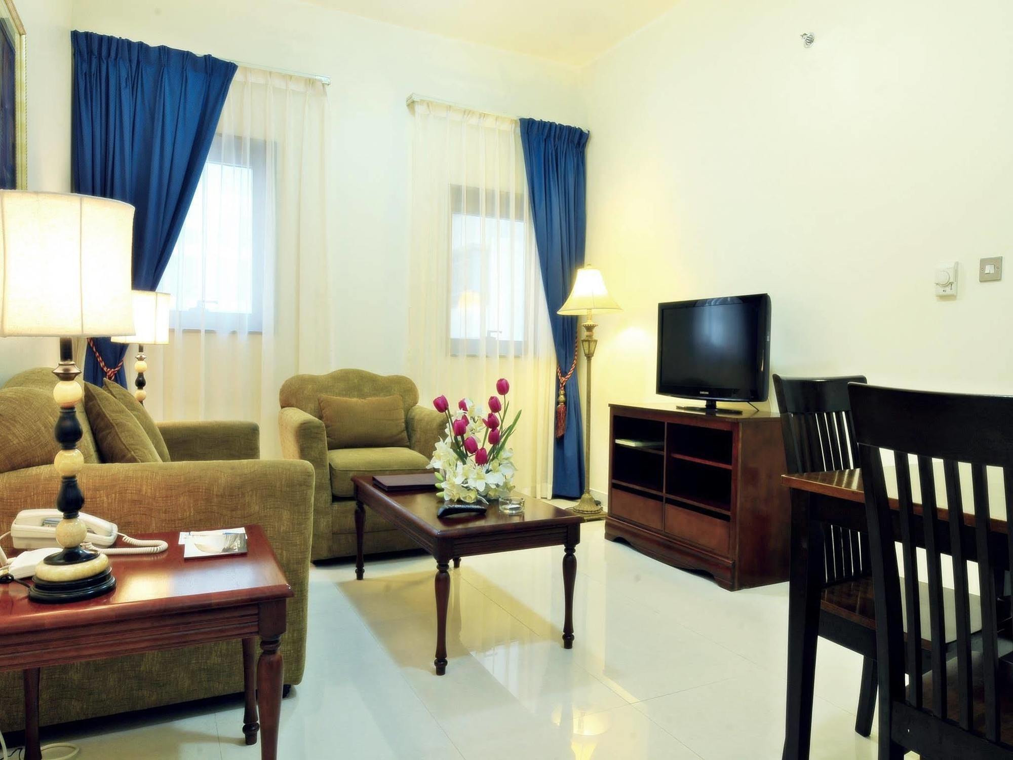 Ivory Hotel apartamentos Abu Dabi Exterior foto