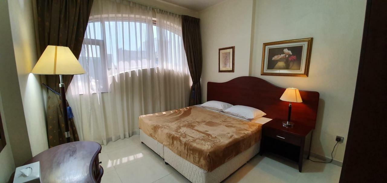 Ivory Hotel apartamentos Abu Dabi Exterior foto